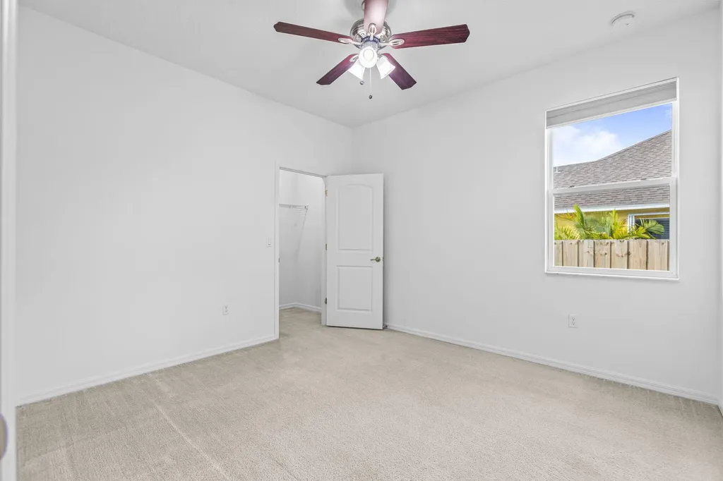 5681 NW Croton Avenue Port St Lucie FL 34986