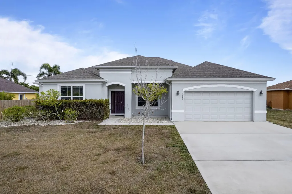 5681 NW Croton Avenue Port St Lucie FL 34986