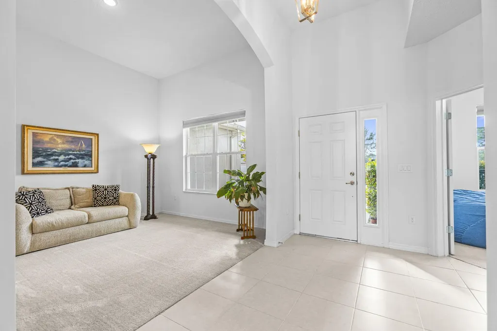 5681 NW Croton Avenue Port St Lucie FL 34986