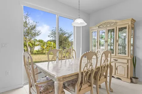 5681 NW Croton Avenue Port St Lucie FL 34986