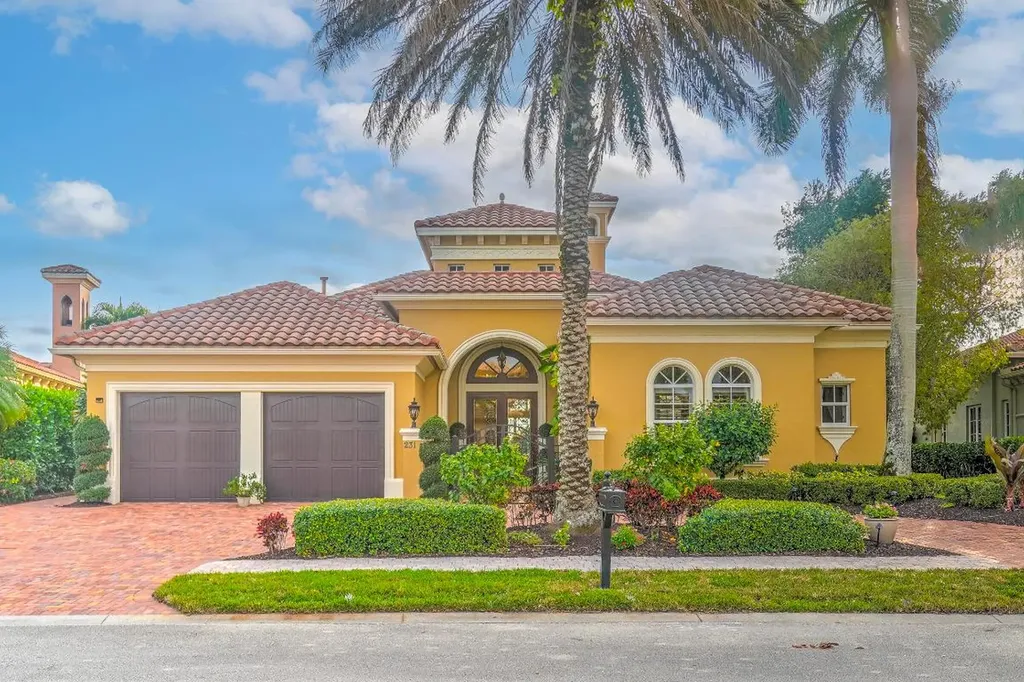 231 SE Bella Strano Port St Lucie FL 34984