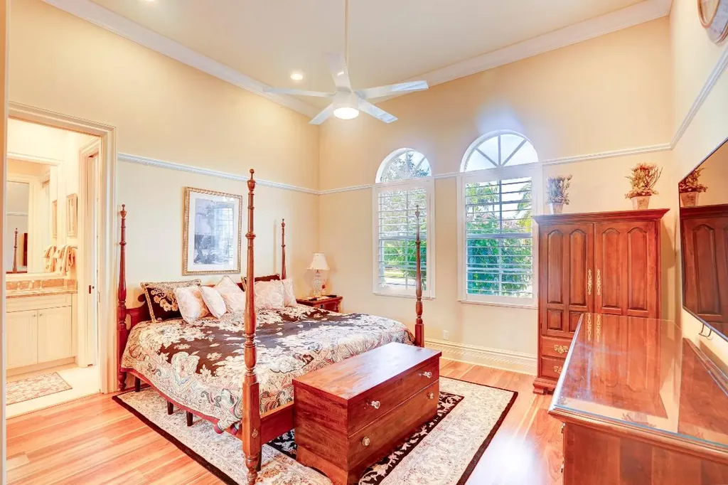 231 SE Bella Strano Port St Lucie FL 34984