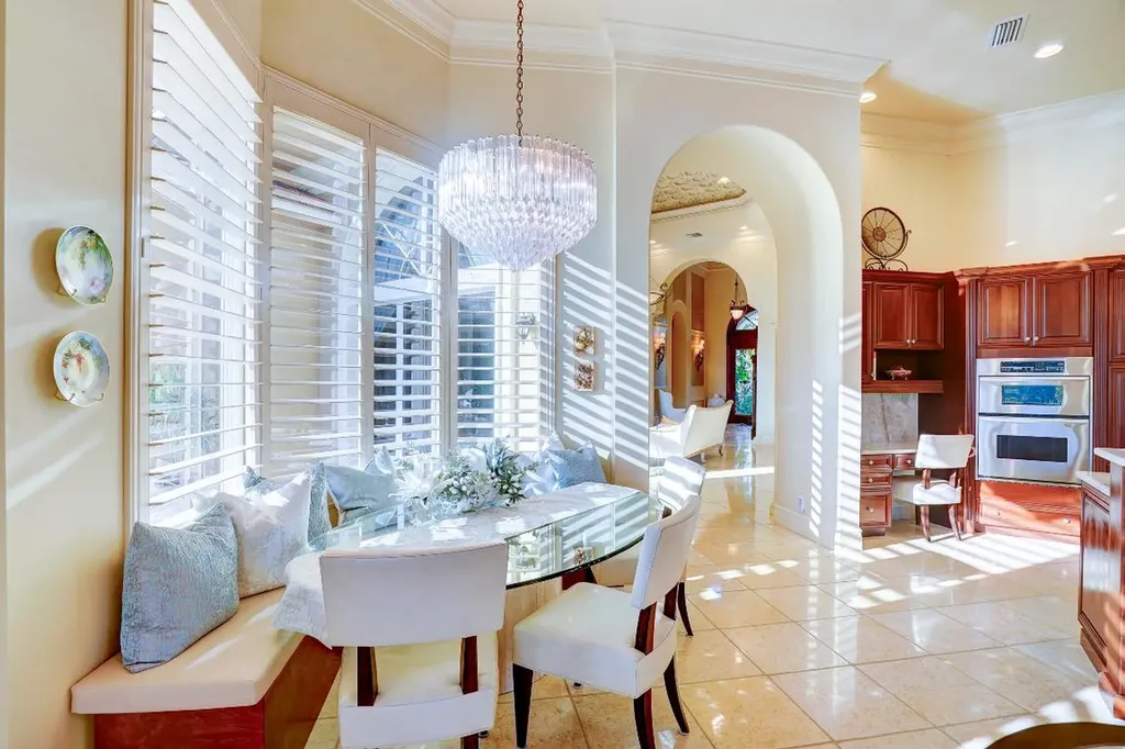 231 SE Bella Strano Port St Lucie FL 34984