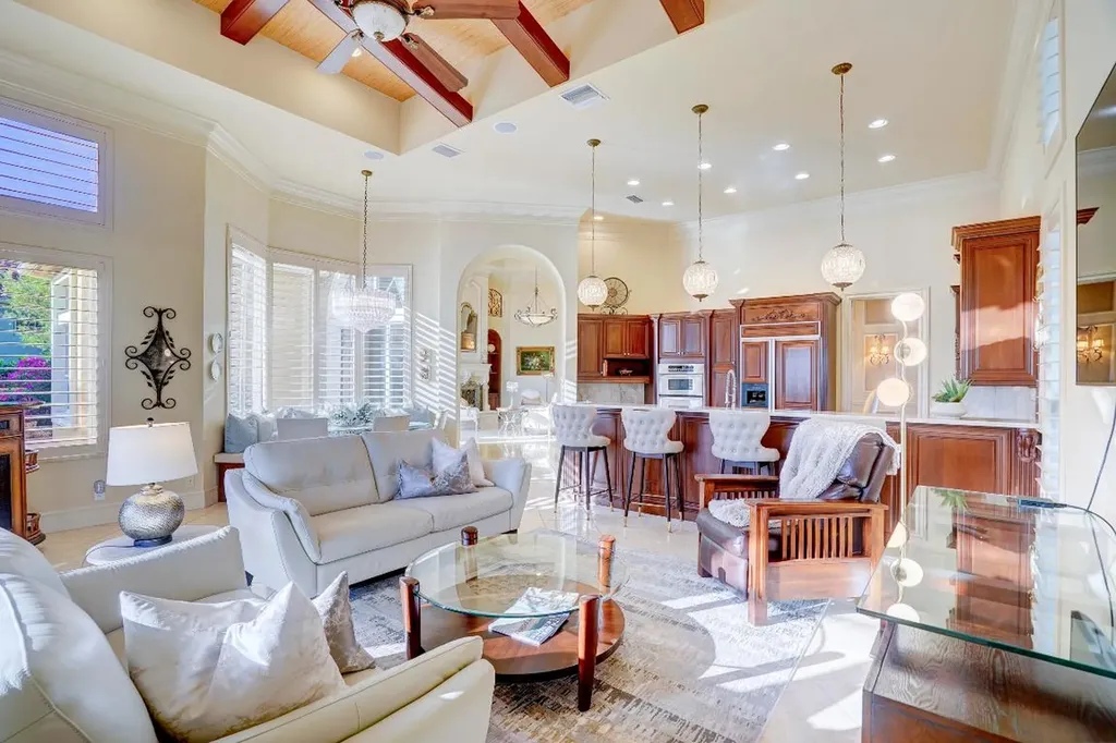 231 SE Bella Strano Port St Lucie FL 34984