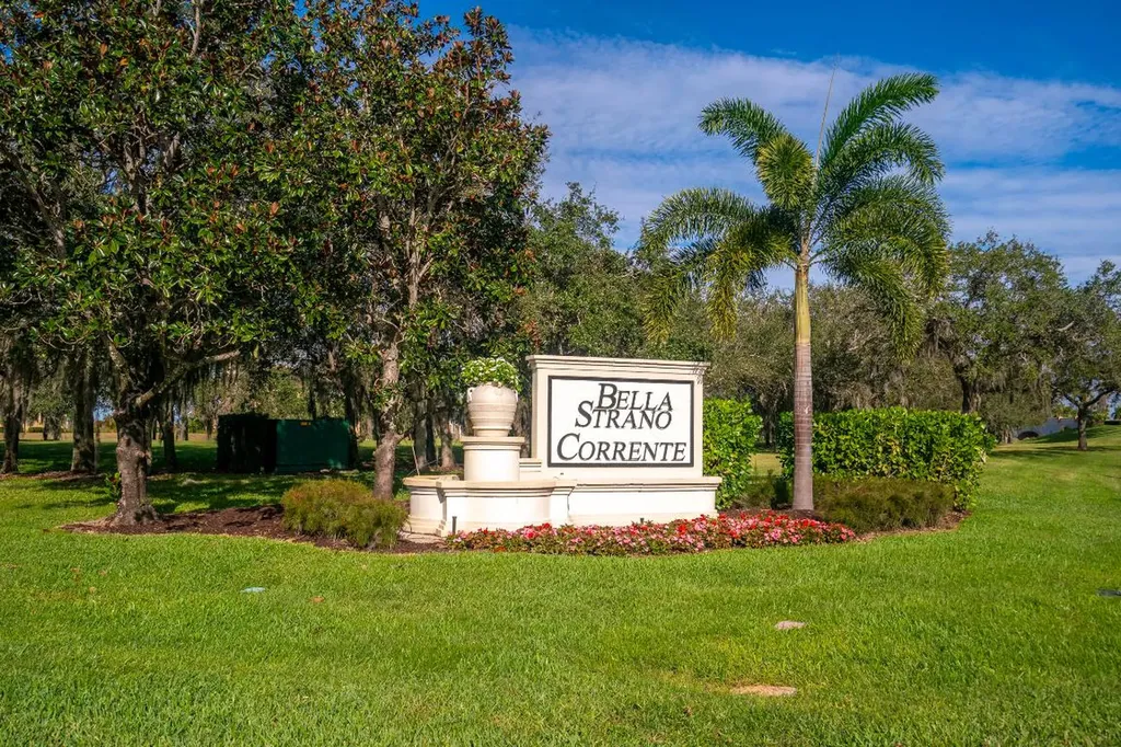 231 SE Bella Strano Port St Lucie FL 34984