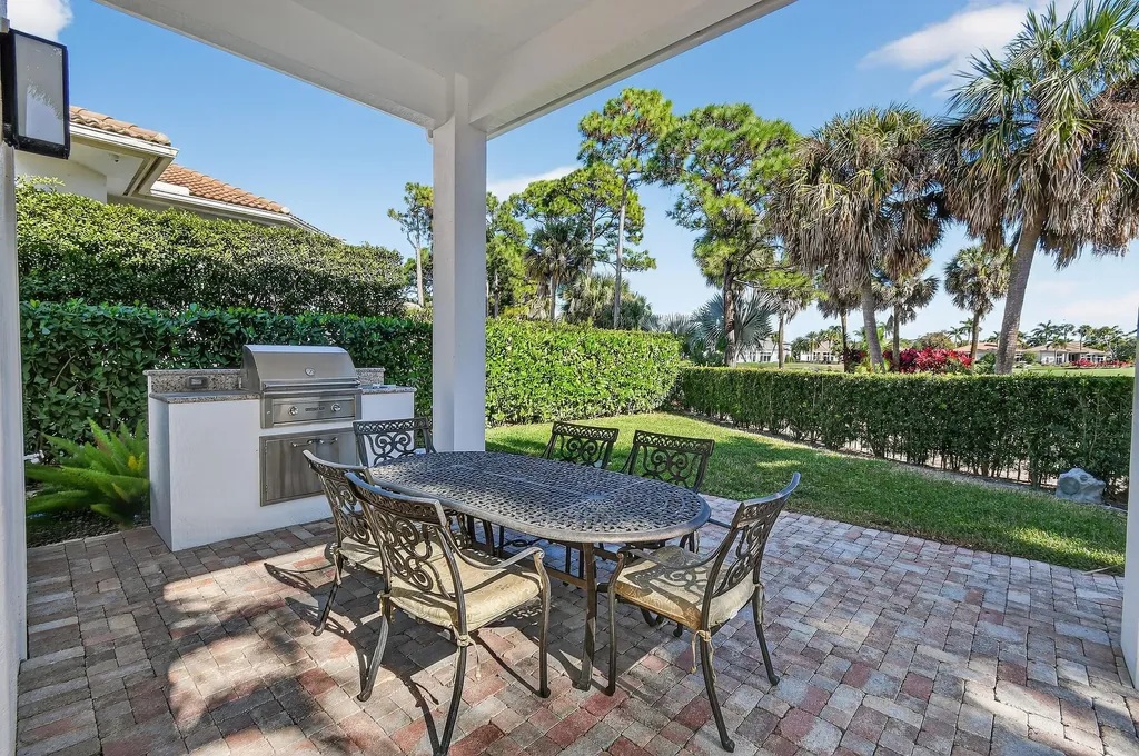 236 Montant Drive Palm Beach Gardens FL 33410