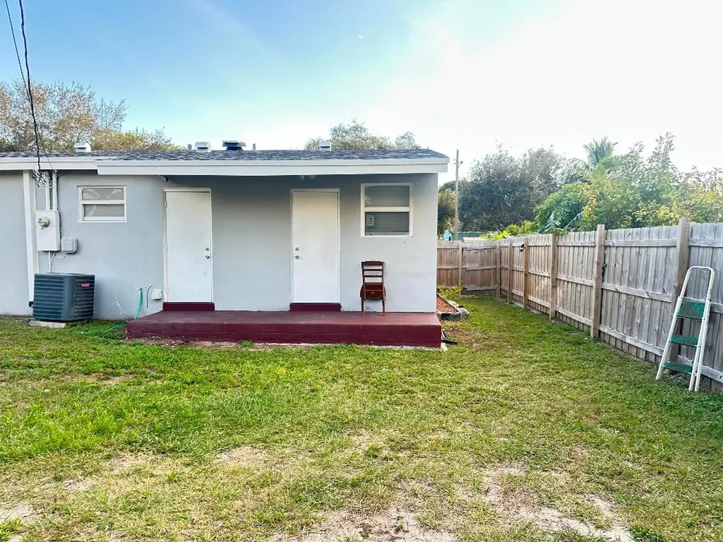 725 58th Street West Palm Beach FL 33407