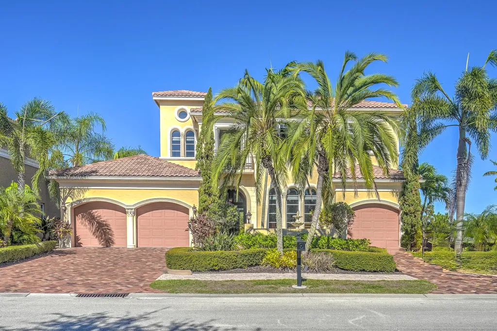 190 SE Bella Strano Port St Lucie FL 34984