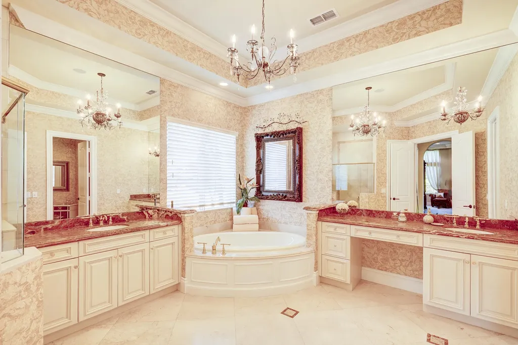 190 SE Bella Strano Port St Lucie FL 34984