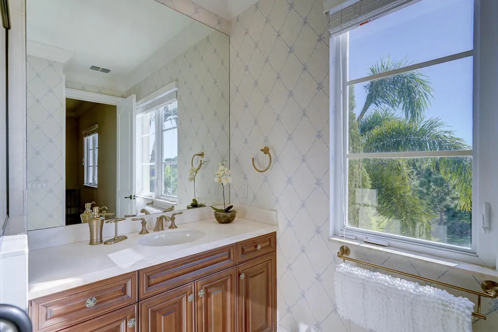 190 SE Bella Strano Port St Lucie FL 34984