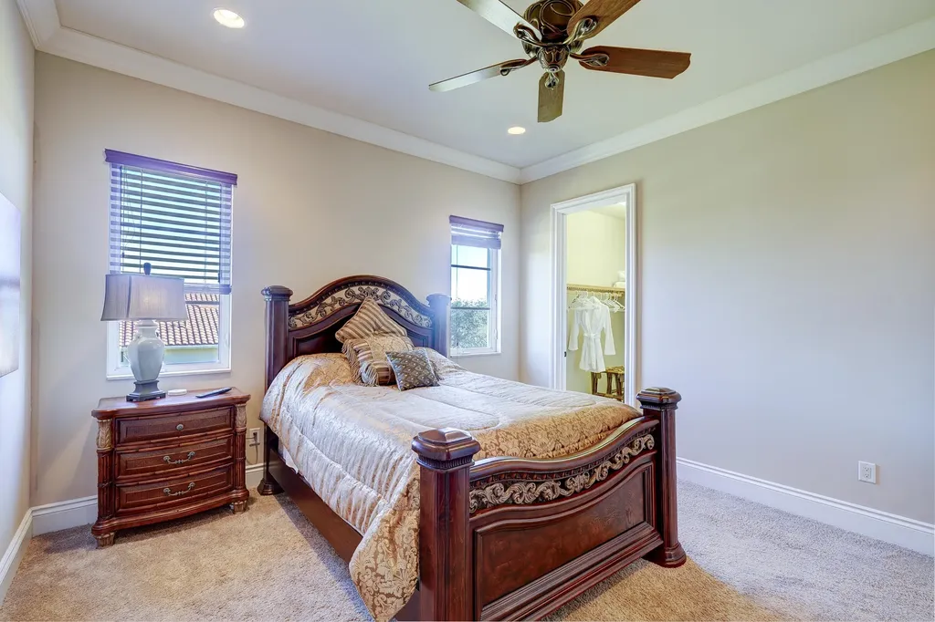 190 SE Bella Strano Port St Lucie FL 34984
