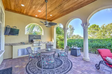 190 SE Bella Strano Port St Lucie FL 34984