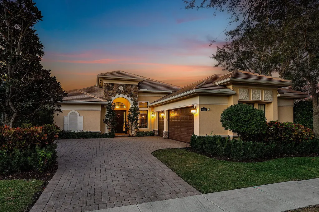 9369 Equus Circle Boynton Beach FL 33472