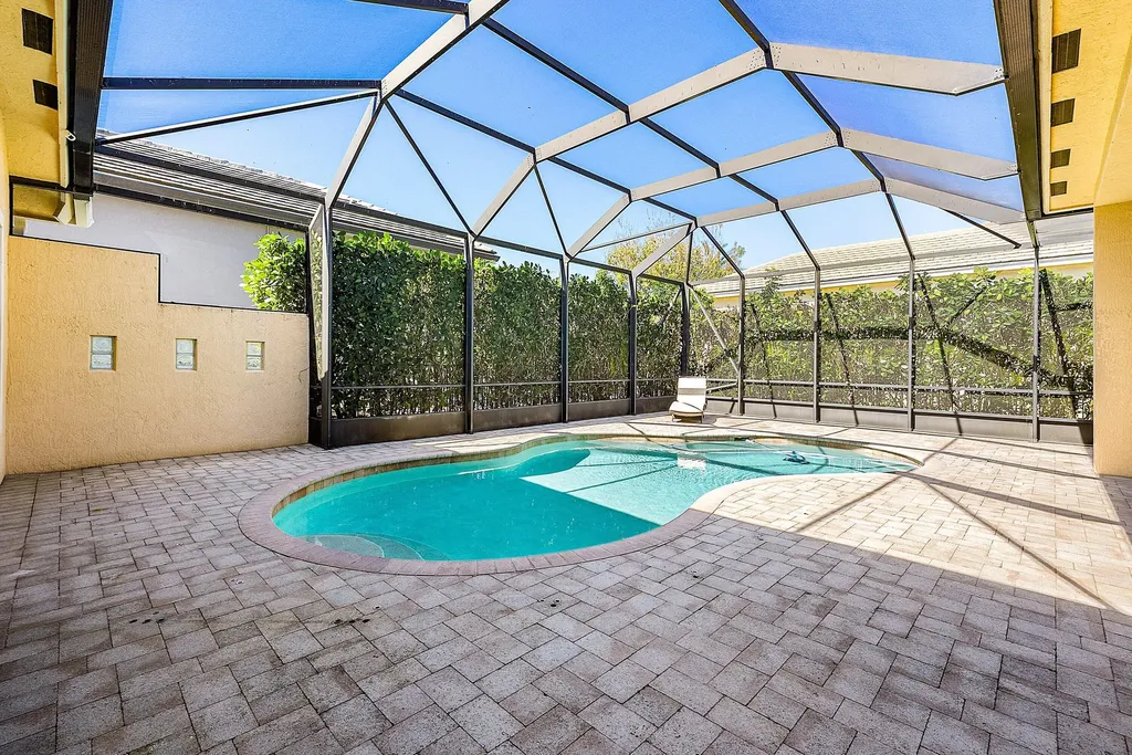 9369 Equus Circle Boynton Beach FL 33472