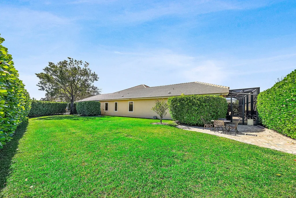 9369 Equus Circle Boynton Beach FL 33472