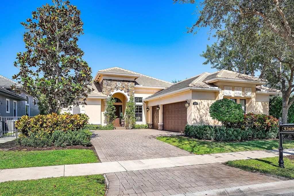 9369 Equus Circle Boynton Beach FL 33472