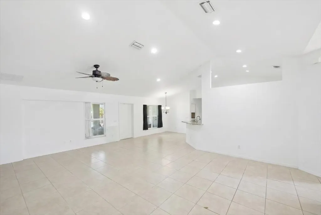 1218 SW Melrose Avenue Port St Lucie FL 34953