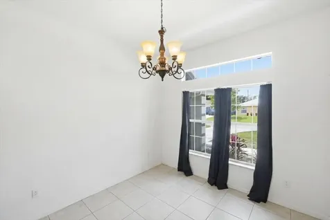 1218 SW Melrose Avenue Port St Lucie FL 34953