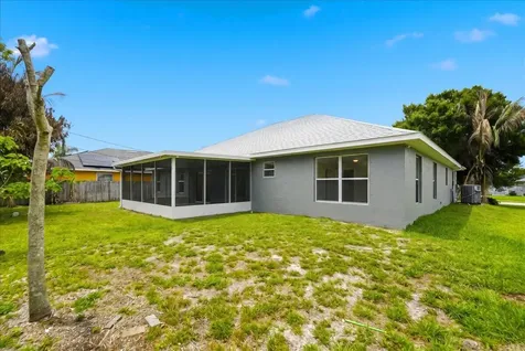 1218 SW Melrose Avenue Port St Lucie FL 34953