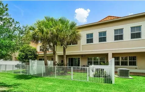 11937 Park Central Royal Palm Beach FL 33411