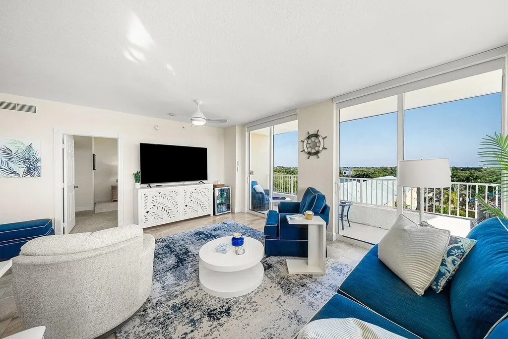 625 Casa Loma Boulevard Boynton Beach FL 33435
