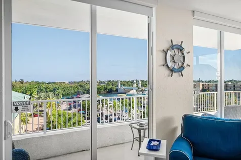 625 Casa Loma Boulevard Boynton Beach FL 33435