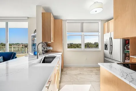 625 Casa Loma Boulevard Boynton Beach FL 33435