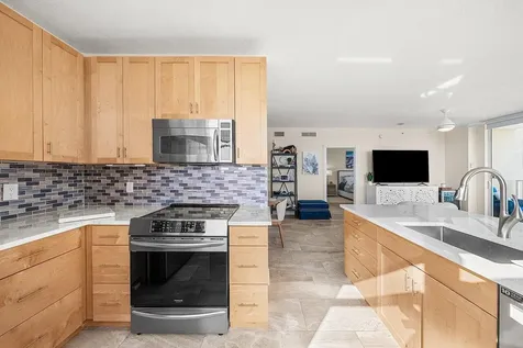 625 Casa Loma Boulevard Boynton Beach FL 33435