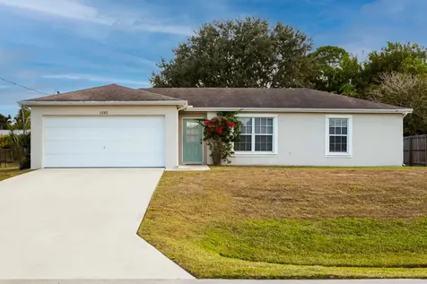 1292 SW Bellevue Avenue Port St Lucie FL 34953