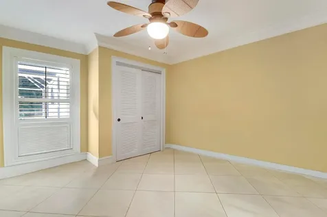 5822 NW Begonia Avenue Port St Lucie FL 34986