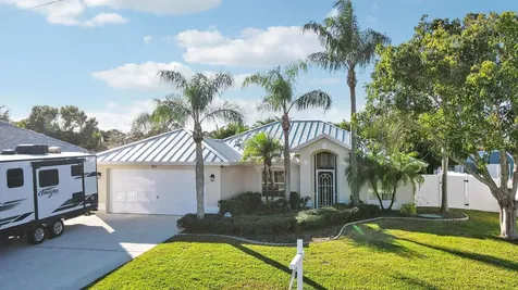 5822 NW Begonia Avenue Port St Lucie FL 34986
