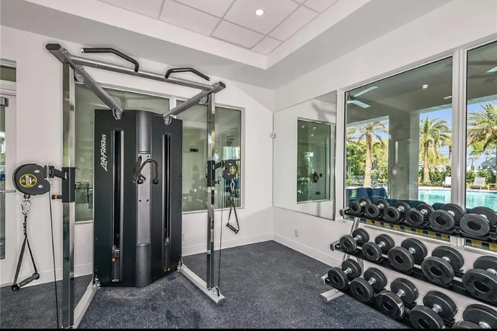 562 Parsons Way Deerfield Beach FL 33442
