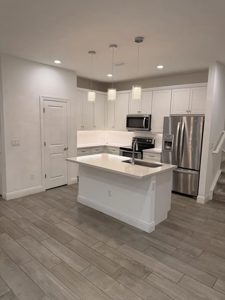 562 Parsons Way Deerfield Beach FL 33442