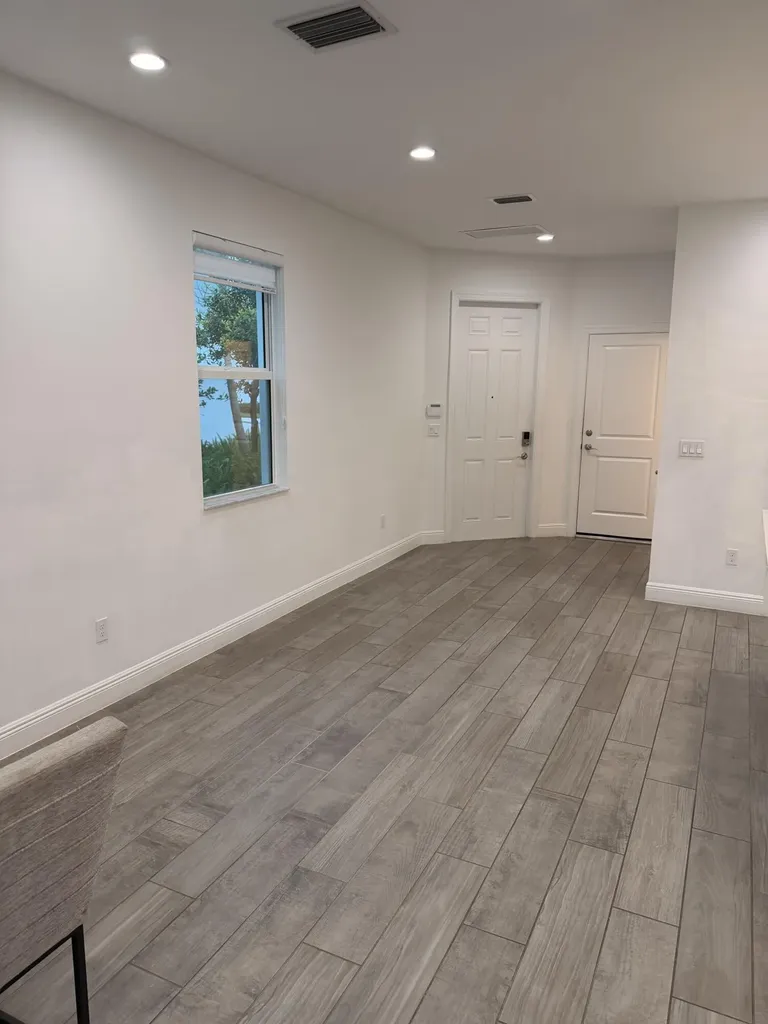 562 Parsons Way Deerfield Beach FL 33442
