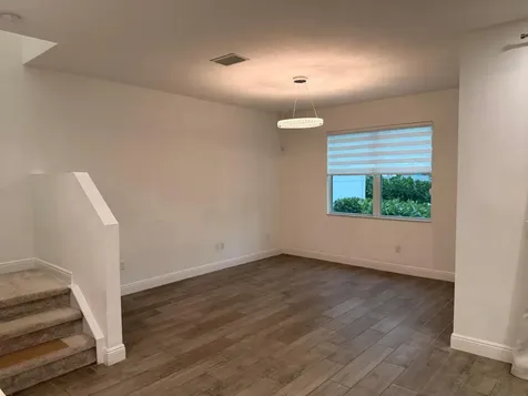 562 Parsons Way Deerfield Beach FL 33442