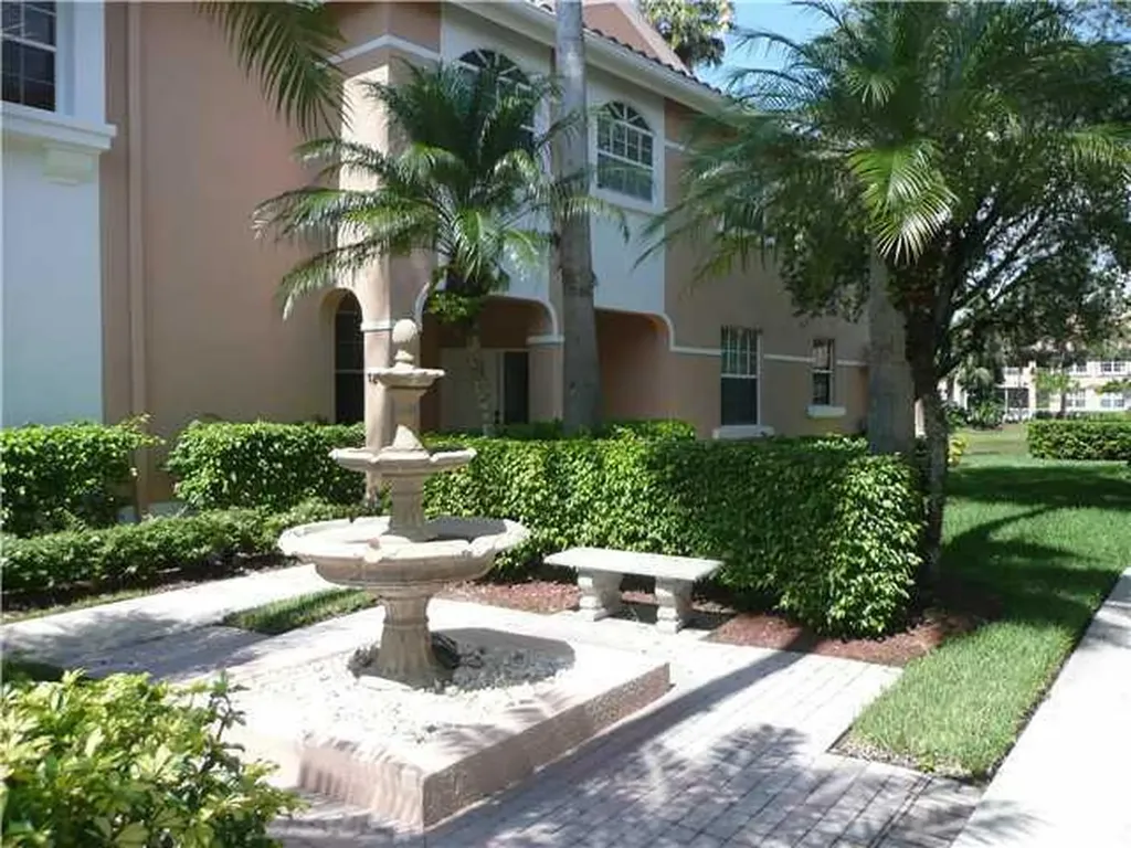 124 Legendary Circle Palm Beach Gardens FL 33418