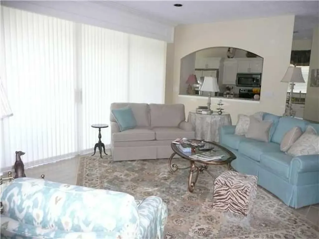 124 Legendary Circle Palm Beach Gardens FL 33418