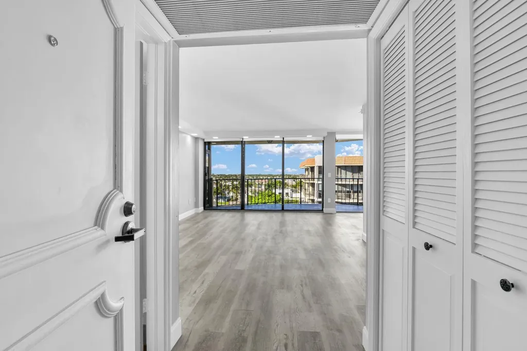 859 Jeffery Street Boca Raton FL 33487
