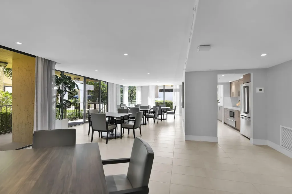 859 Jeffery Street Boca Raton FL 33487