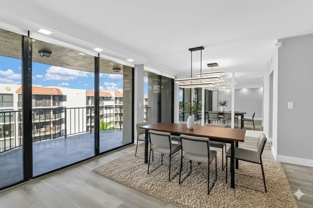 859 Jeffery Street Boca Raton FL 33487