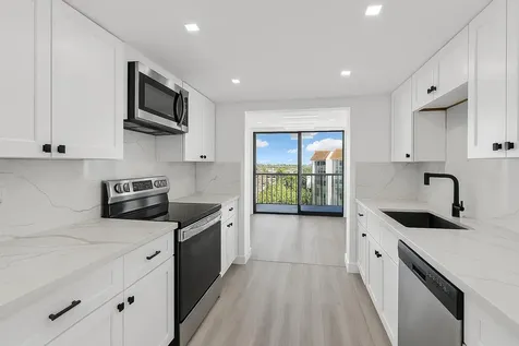 859 Jeffery Street Boca Raton FL 33487