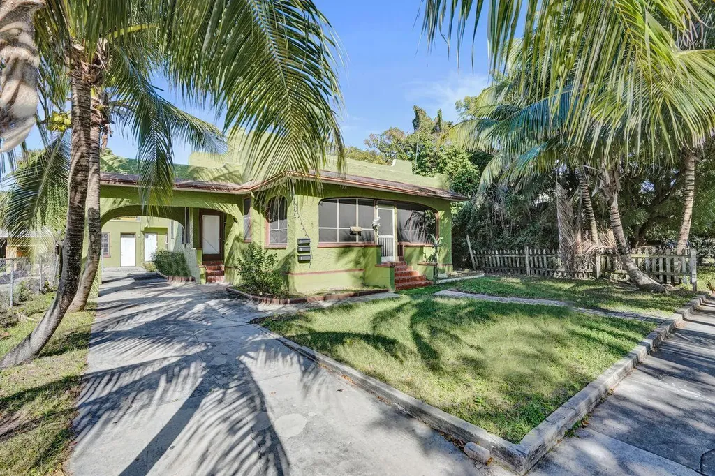 627 30th Street West Palm Beach FL 33407