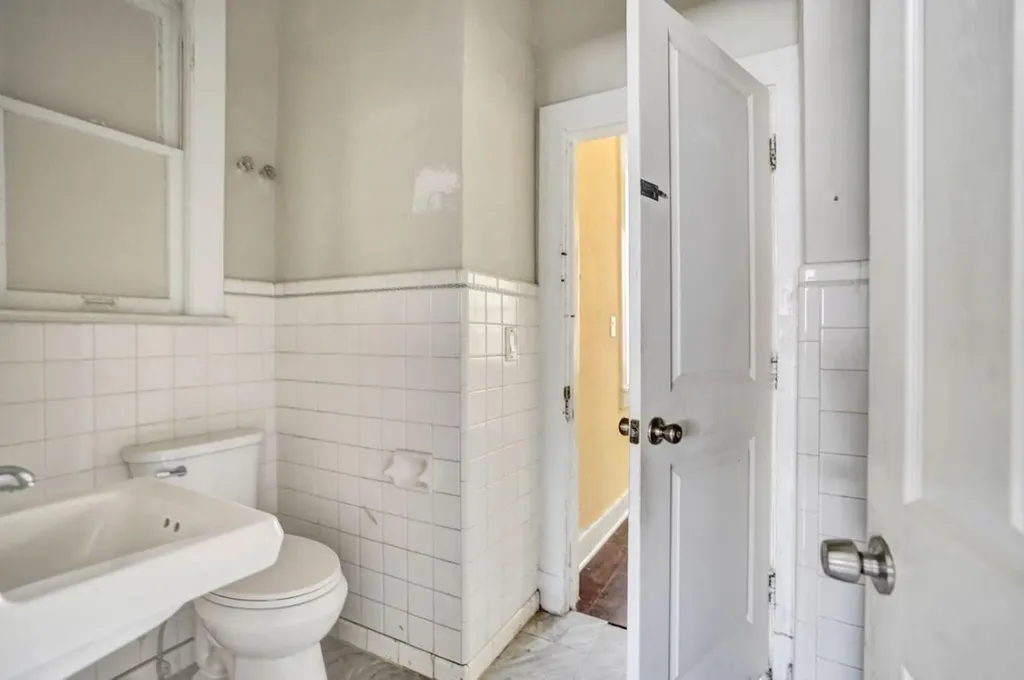627 30th Street West Palm Beach FL 33407
