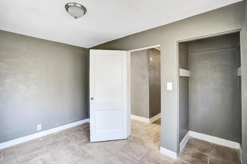 627 30th Street West Palm Beach FL 33407