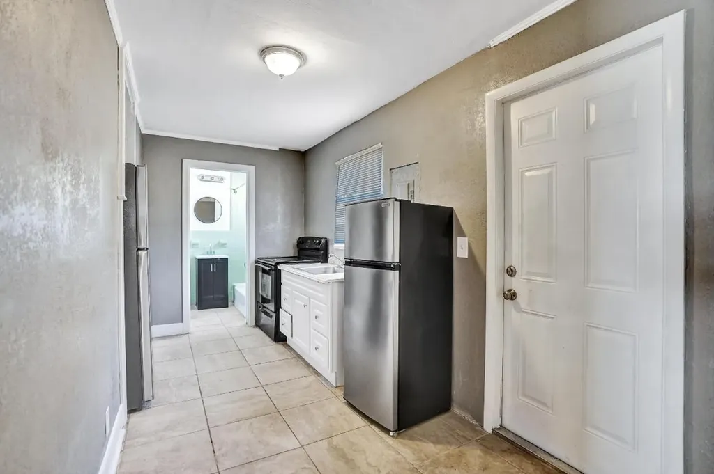 627 30th Street West Palm Beach FL 33407