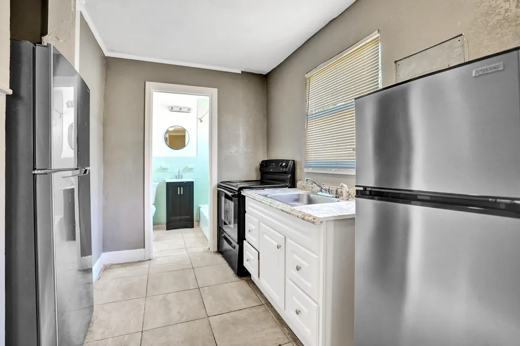 627 30th Street West Palm Beach FL 33407