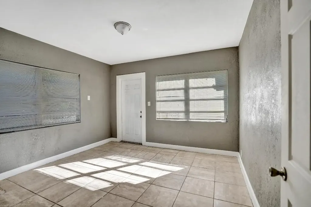 627 30th Street West Palm Beach FL 33407