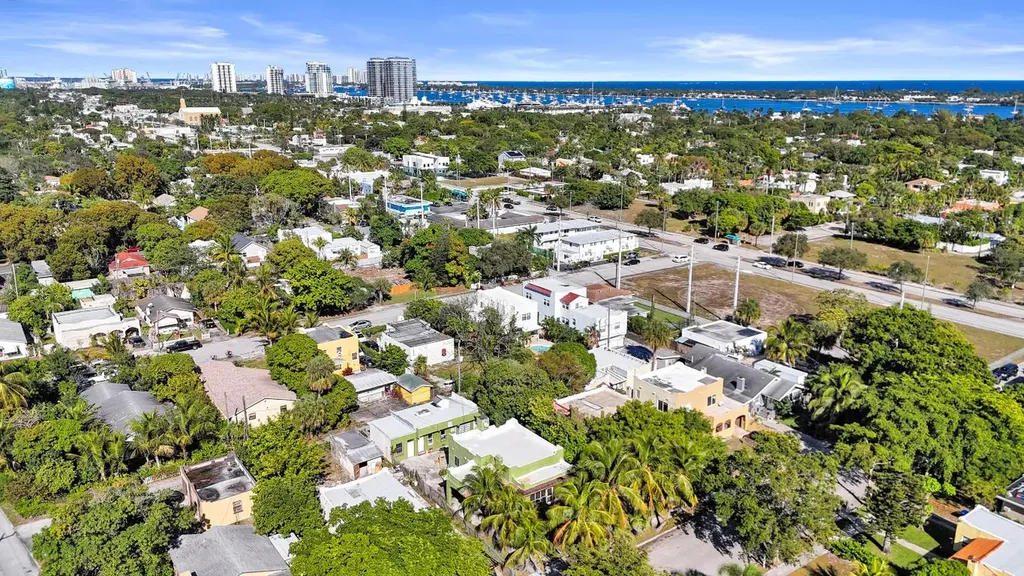 627 30th Street West Palm Beach FL 33407