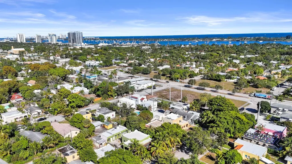 627 30th Street West Palm Beach FL 33407