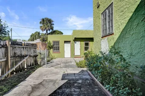627 30th Street West Palm Beach FL 33407